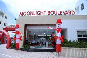 3 khai truong moonlight boulevard