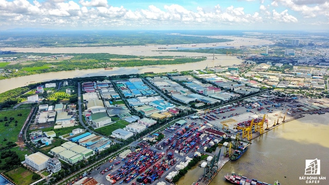  Sau khi được di dời trắng khu vực cảng Tân Thuận sẽ là một siêu đô thị hiện đại, nơi đây còn có dự án cầu Thủ Thiêm 4 đang được TP.HCM xin ý kiến Chính phủ lựa chọn nhà đầu tư. 