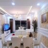 thue chung cu gold view 3 phong ngu 1