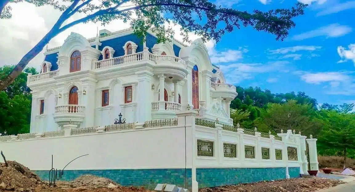 Đã có dinh thự đầu tiên sắp hoàn thành tại Biên Hòa New City